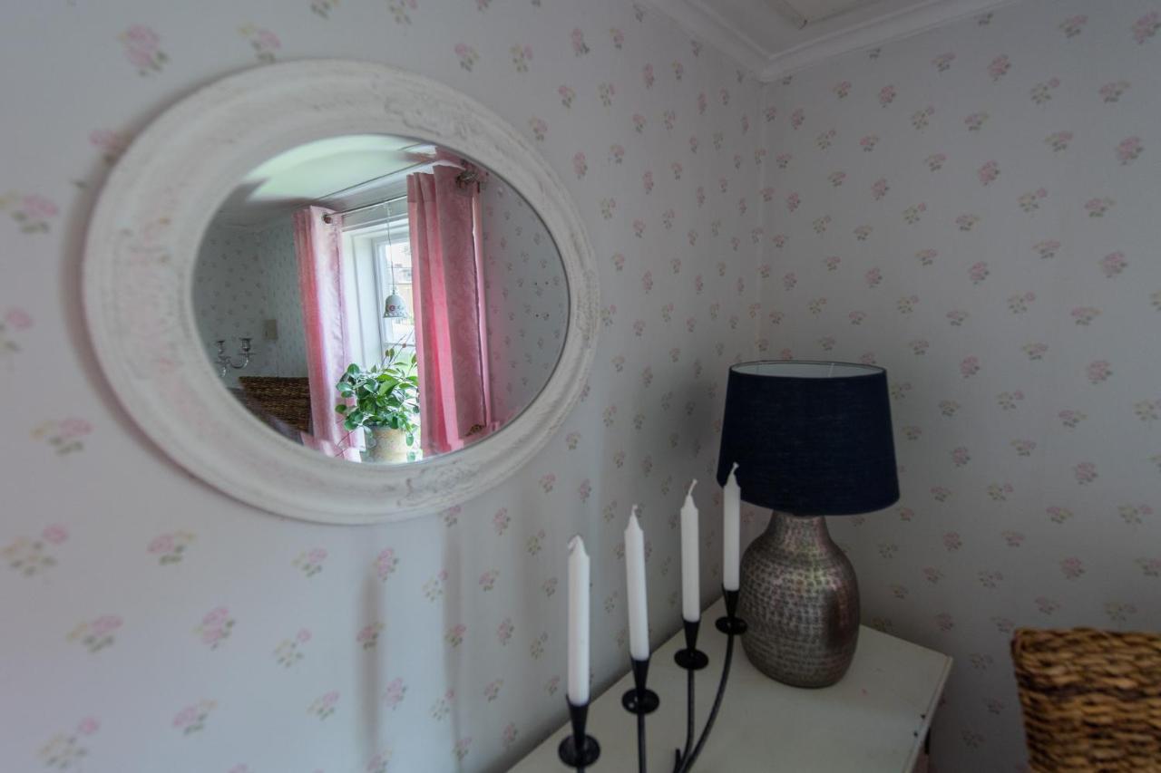 Mangelgardens B&B Soderkoping Ngoại thất bức ảnh